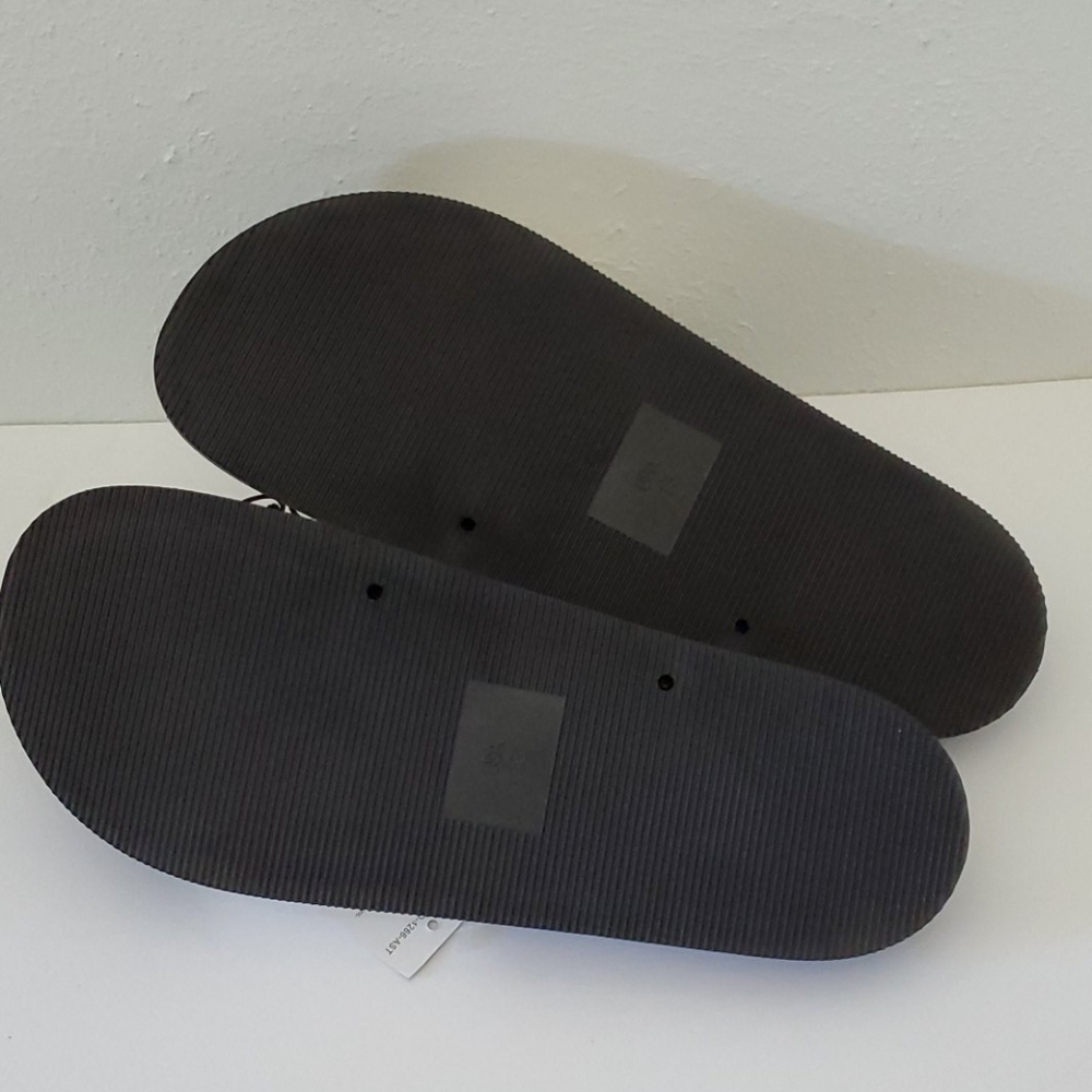 🆕️ Take A Walk Slip-on Slides - Picture 6 of 7